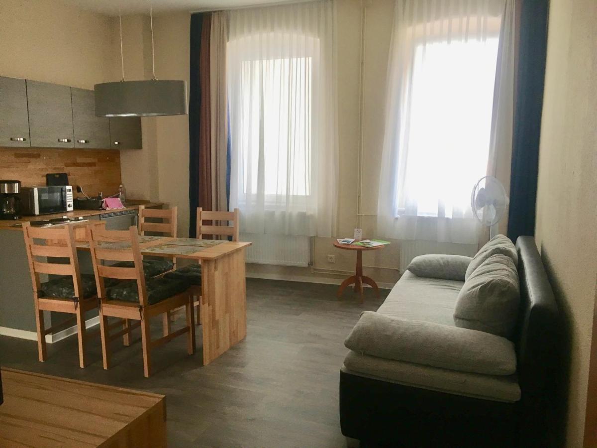 Pension Am Pollingpark Haus II Dessau-Rosslau Exteriör bild