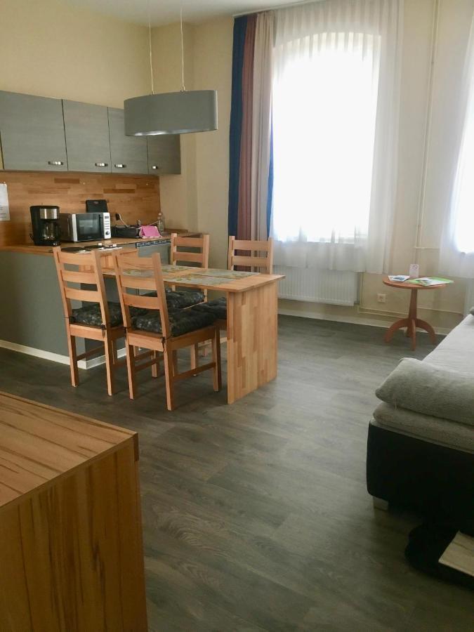 Pension Am Pollingpark Haus II Dessau-Rosslau Exteriör bild