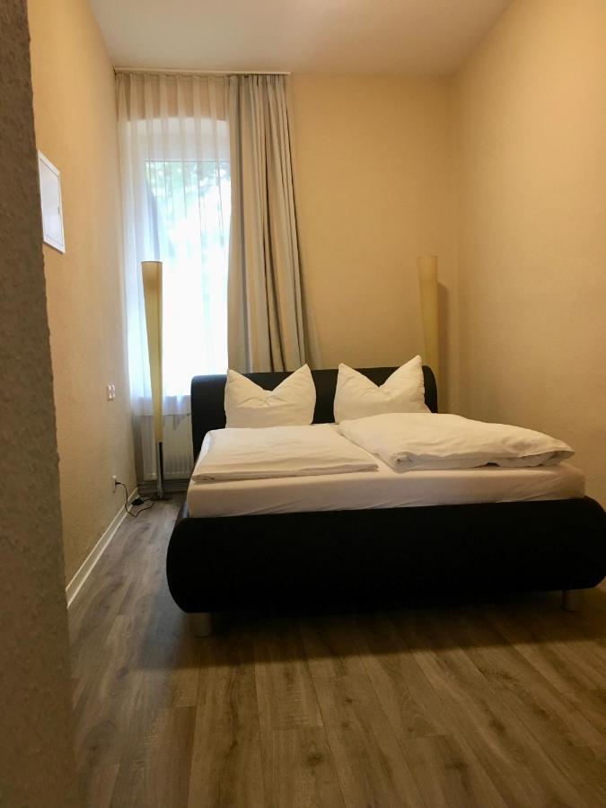 Pension Am Pollingpark Haus II Dessau-Rosslau Exteriör bild